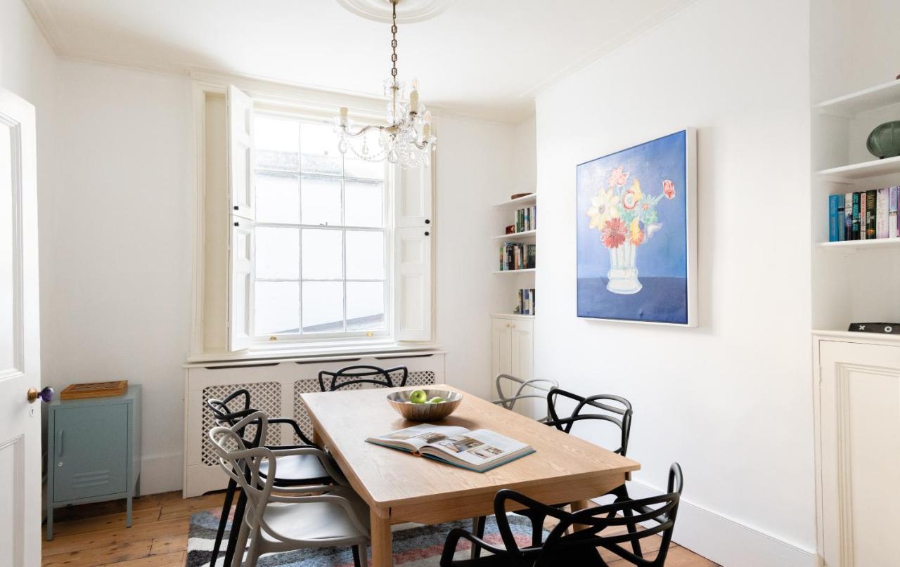 לונדון The Euston Square Escape - Modern And Central 4Bdr Home מראה חיצוני תמונה
